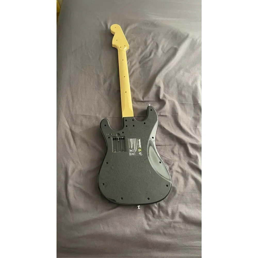 Rock Band Harmonix Fender Stratocaster Nintendo Wii  -  No Dongle No Battery Cov